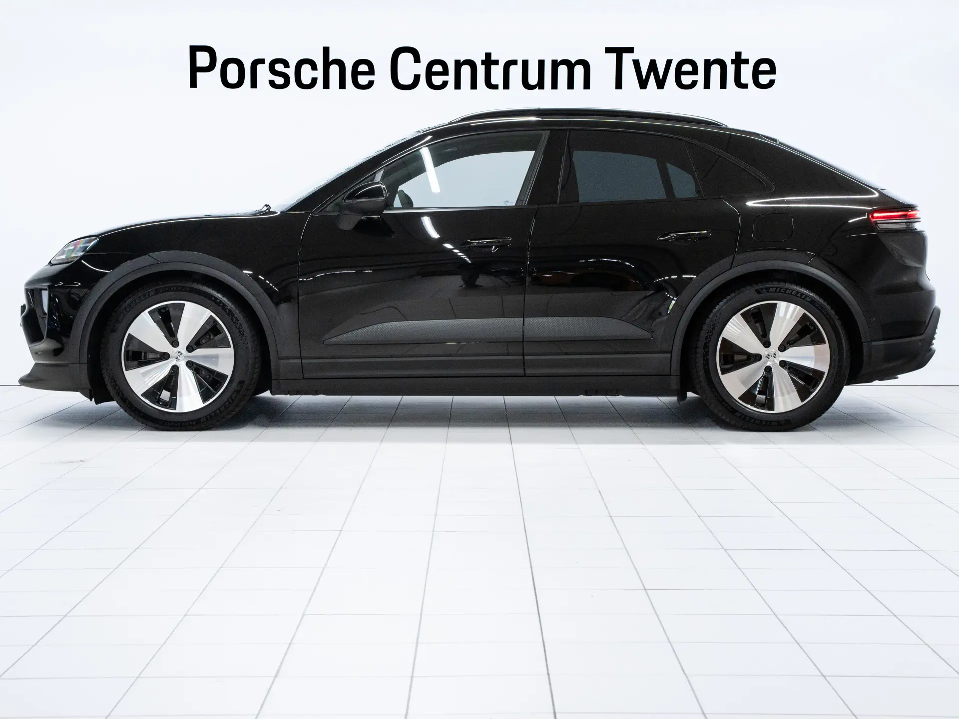 Macan 4