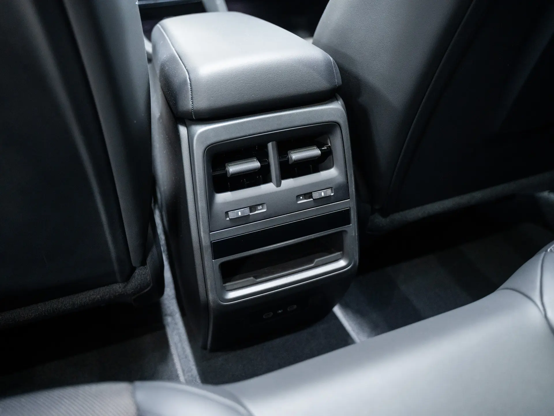 Macan 4