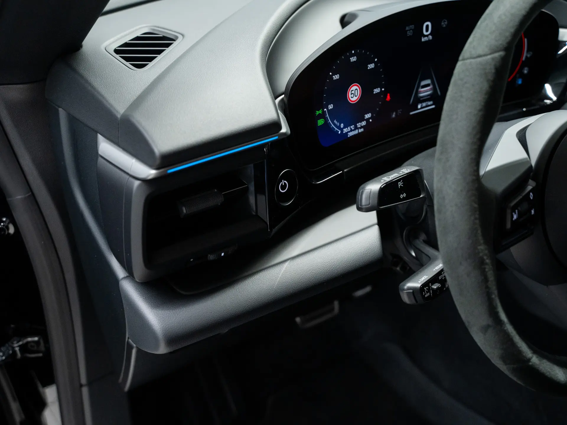 Macan 4