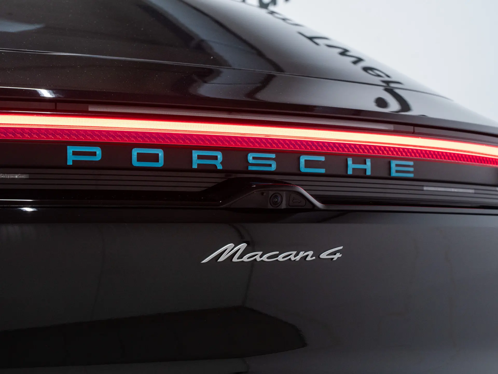Macan 4