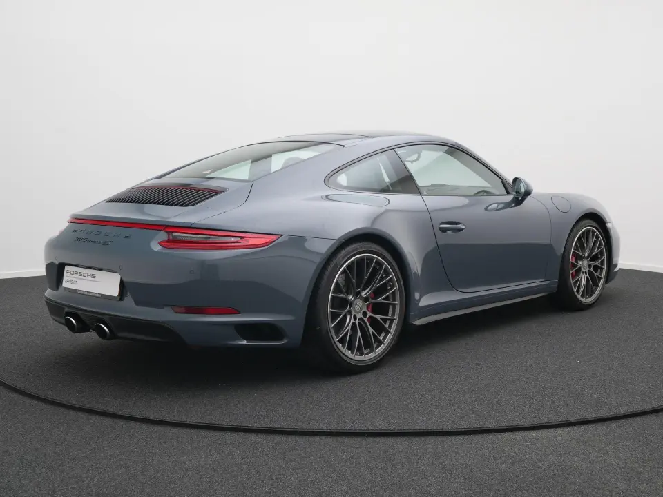 Porsche 911 Carrera 4S