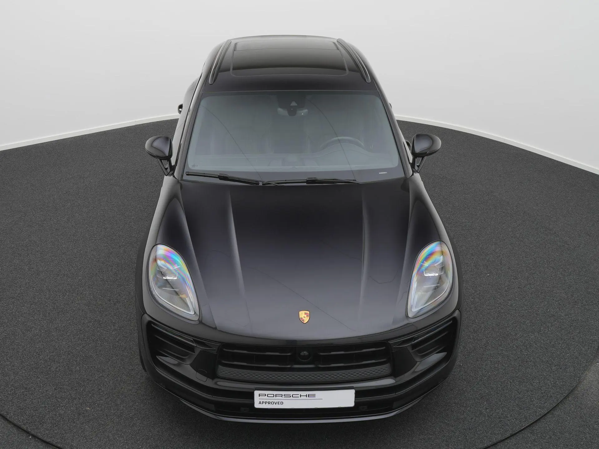Macan T