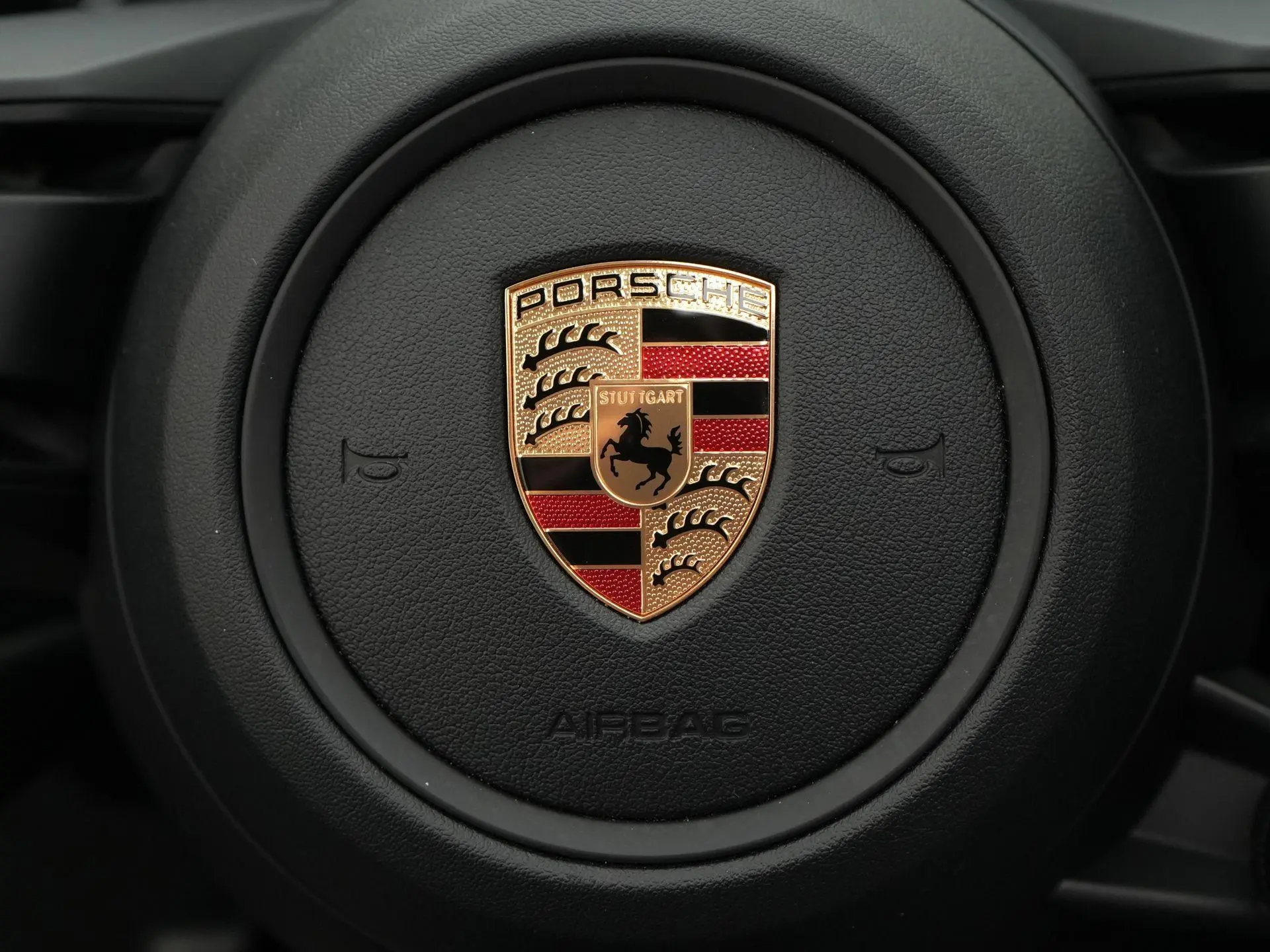 Macan T