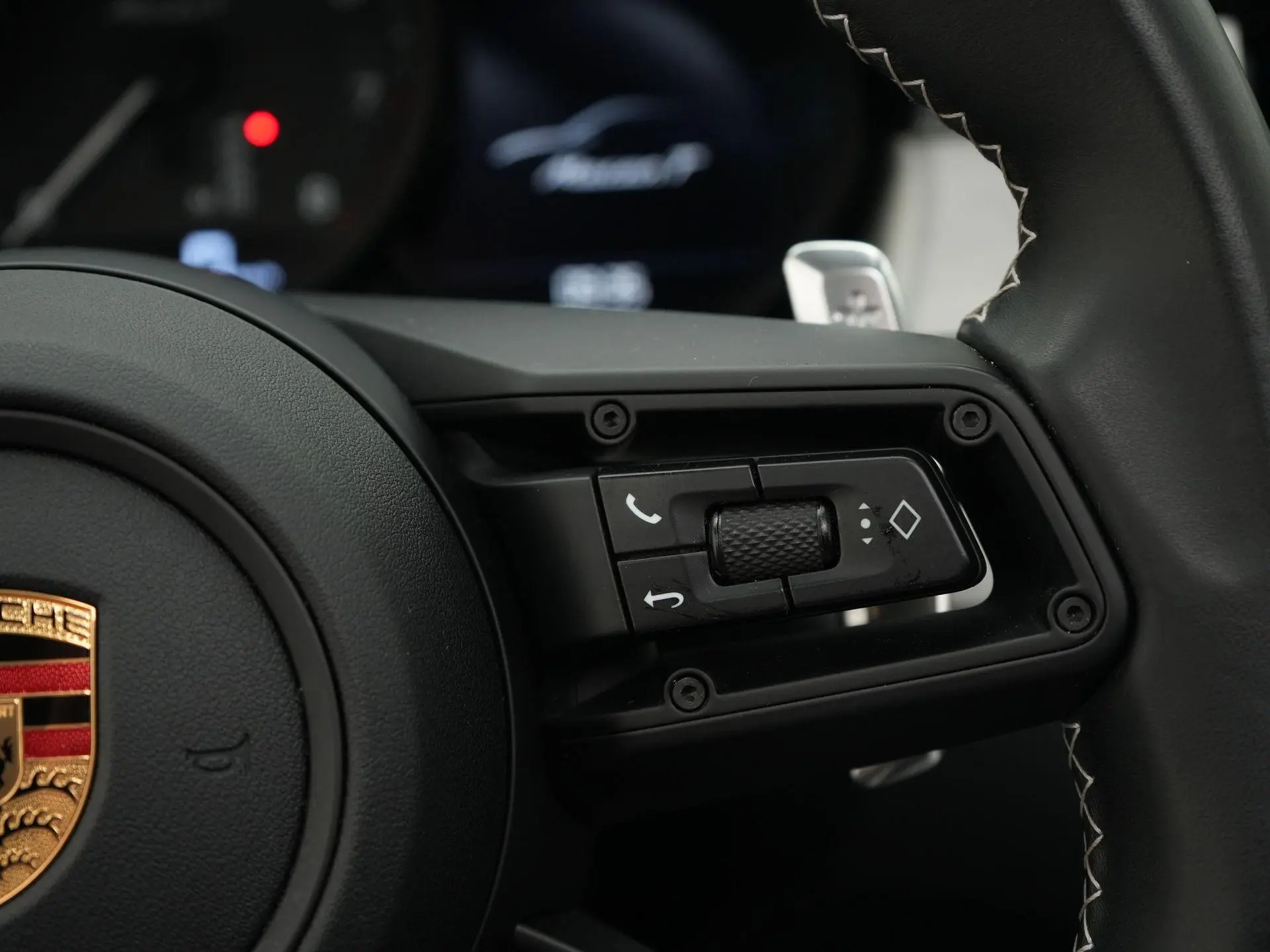 Macan T