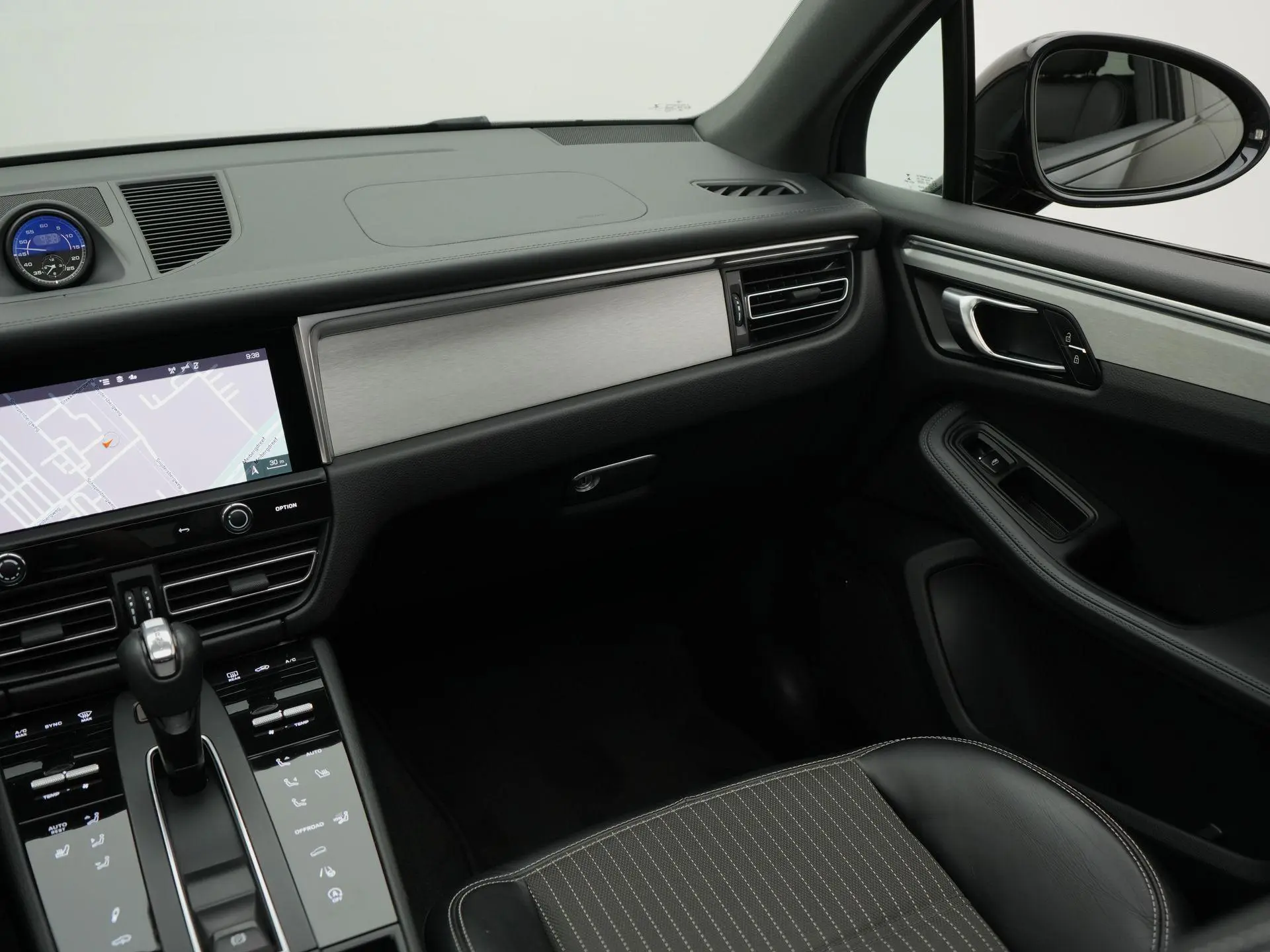 Macan T