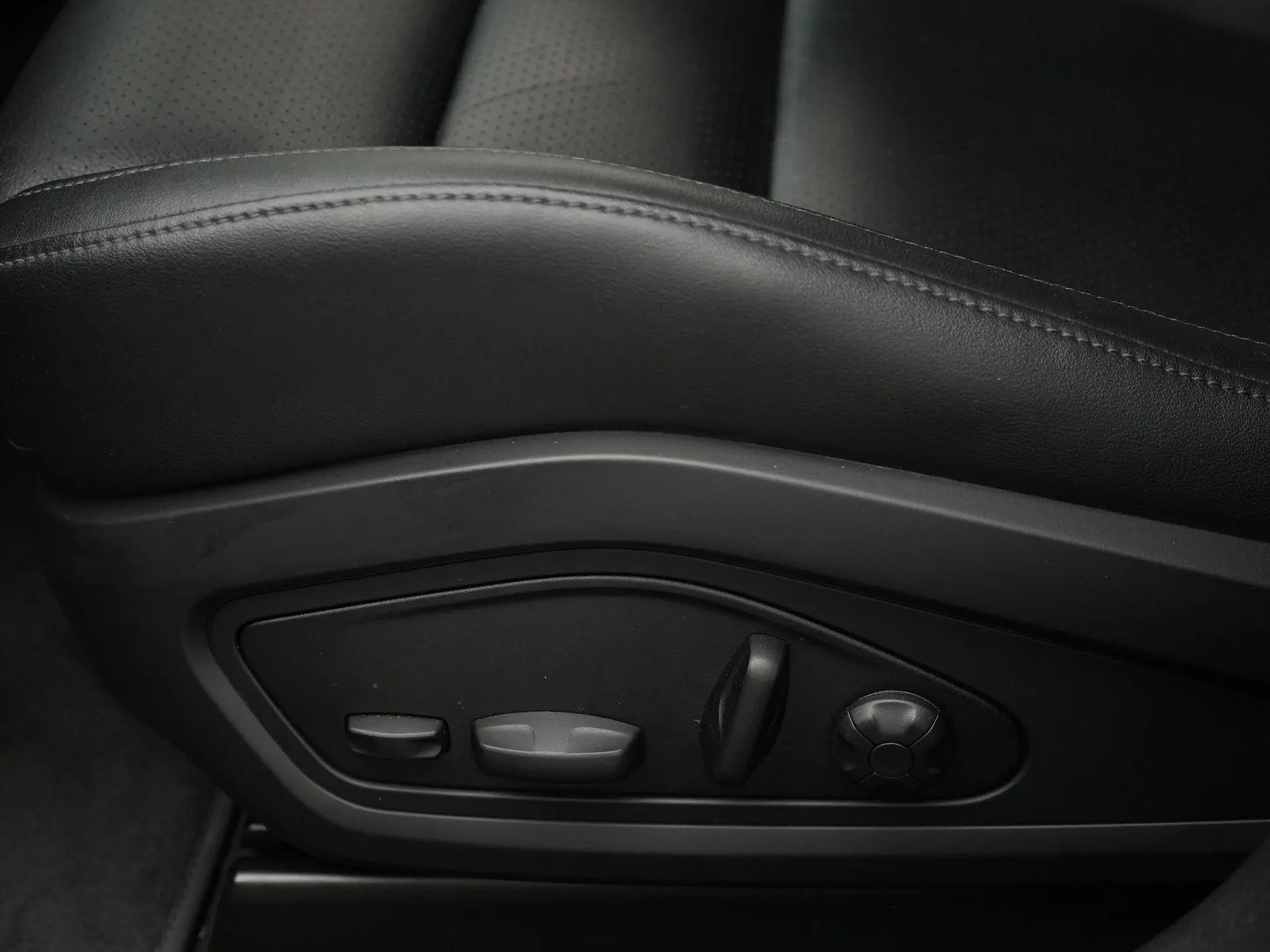 Taycan Cross Turismo 4S