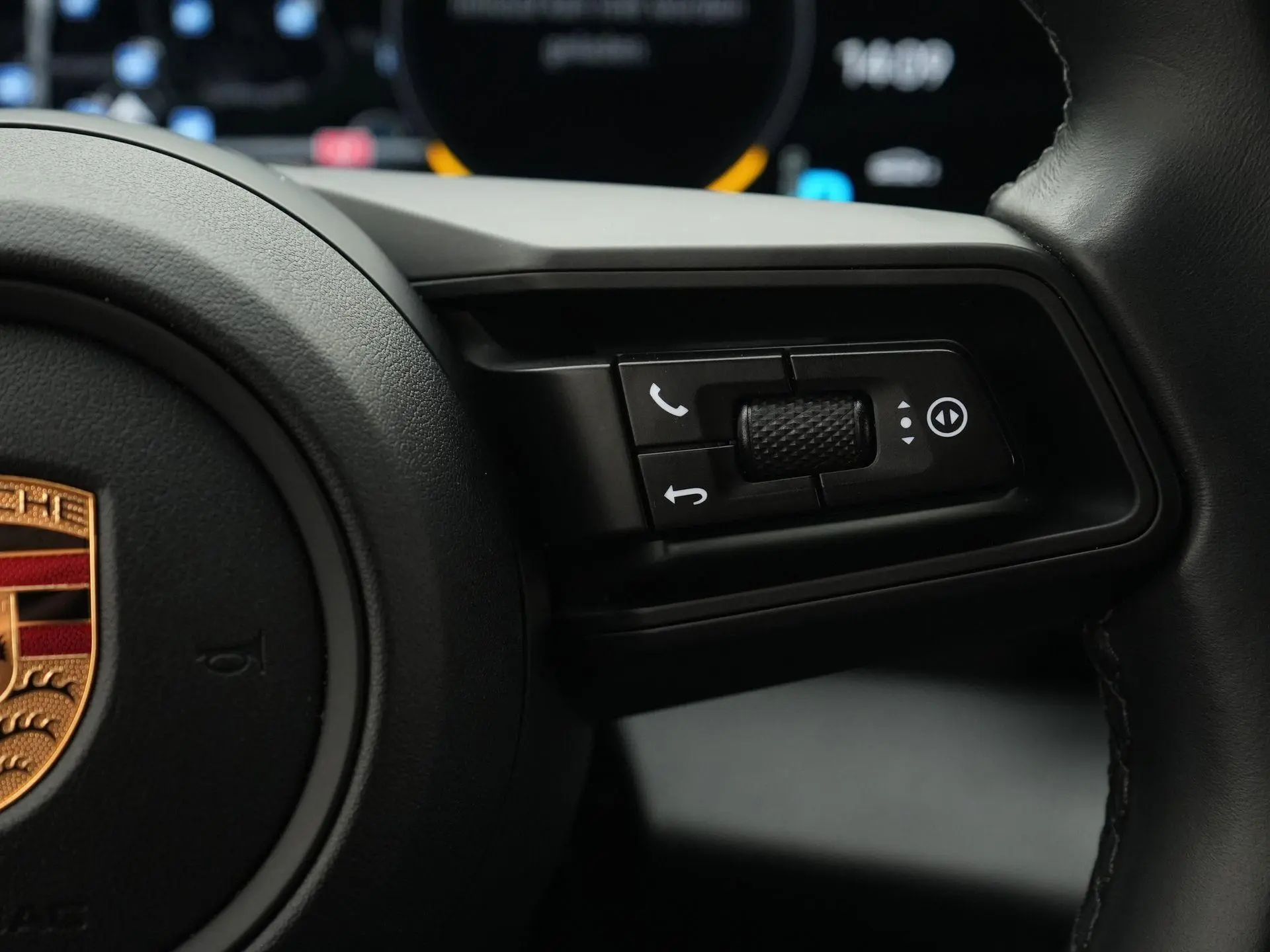 Taycan Cross Turismo 4S