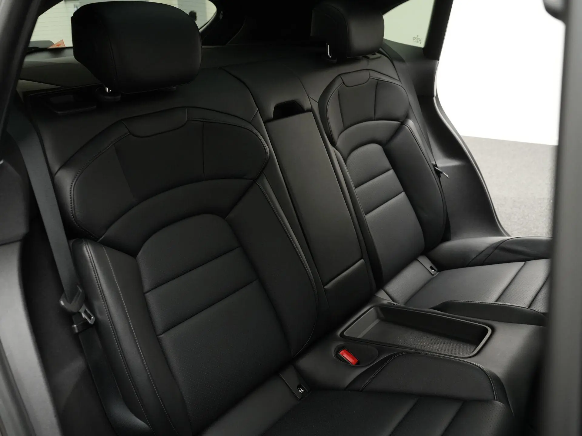 Taycan Cross Turismo 4S