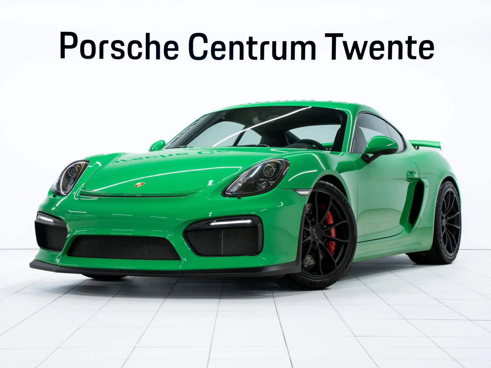 Cayman GT4