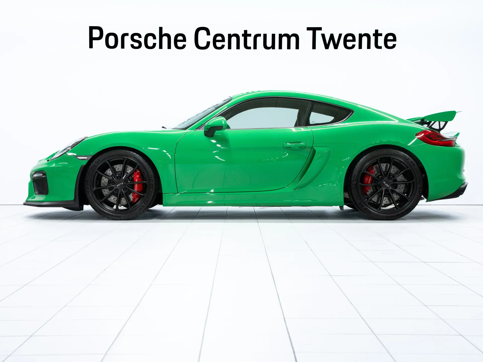 Cayman GT4