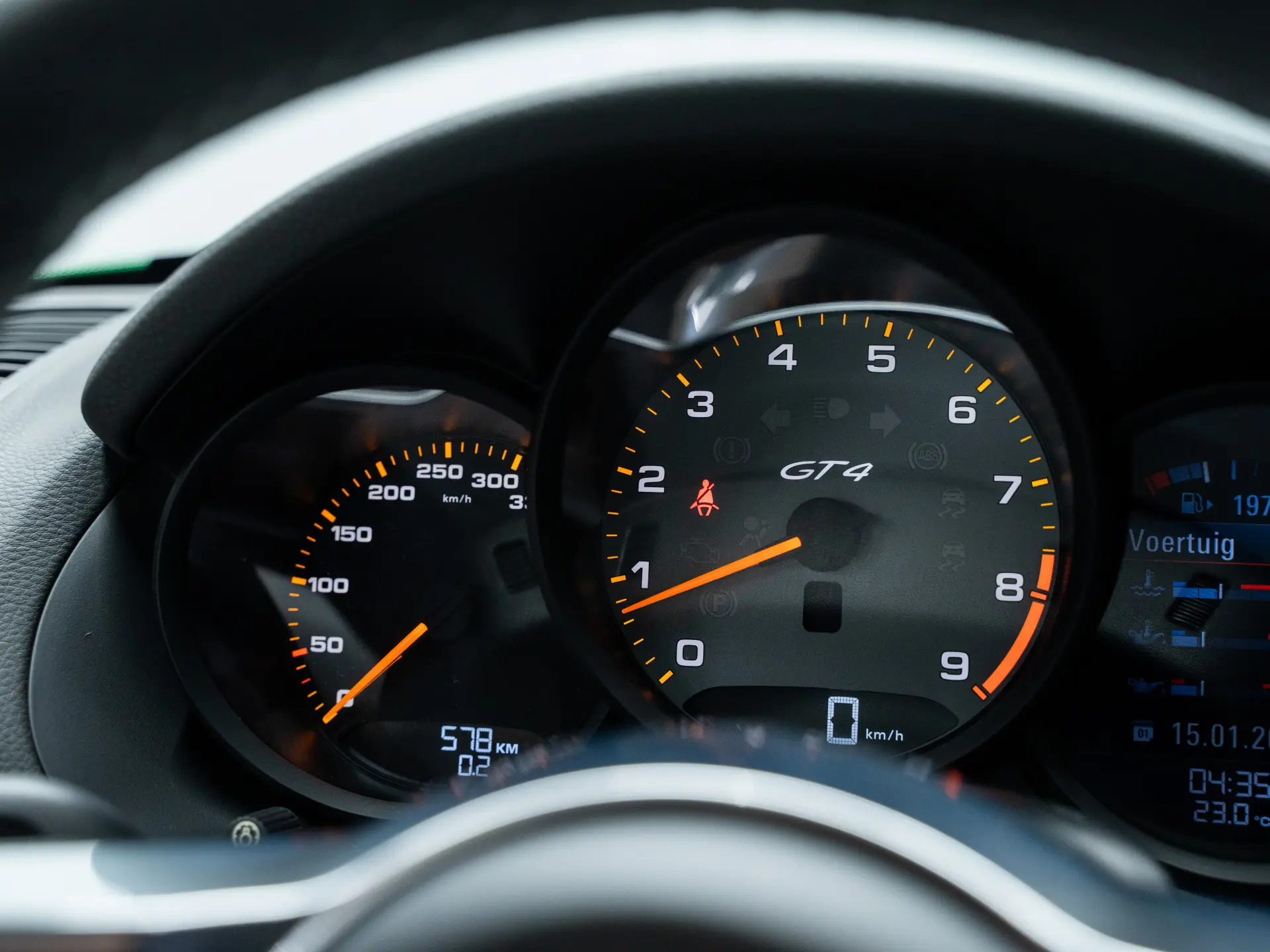 Cayman GT4
