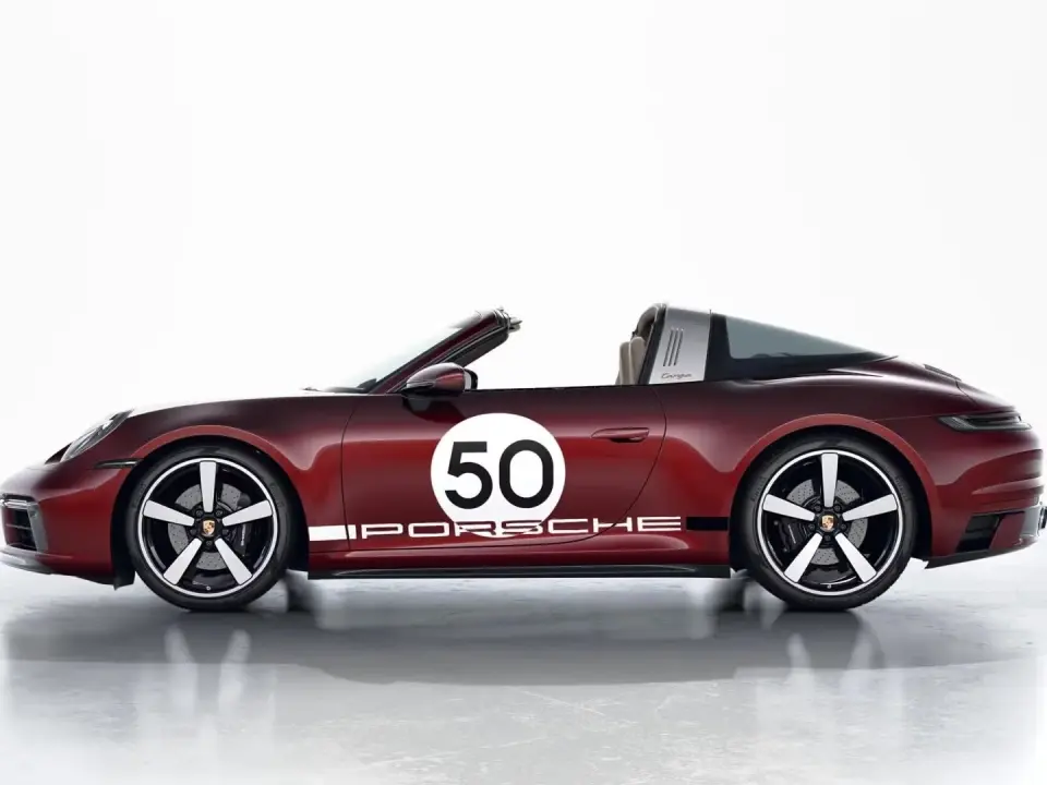 911 Targa 4S Heritage Edition Handgeschakeld