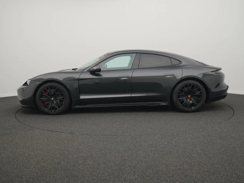 Porsche Taycan GTS