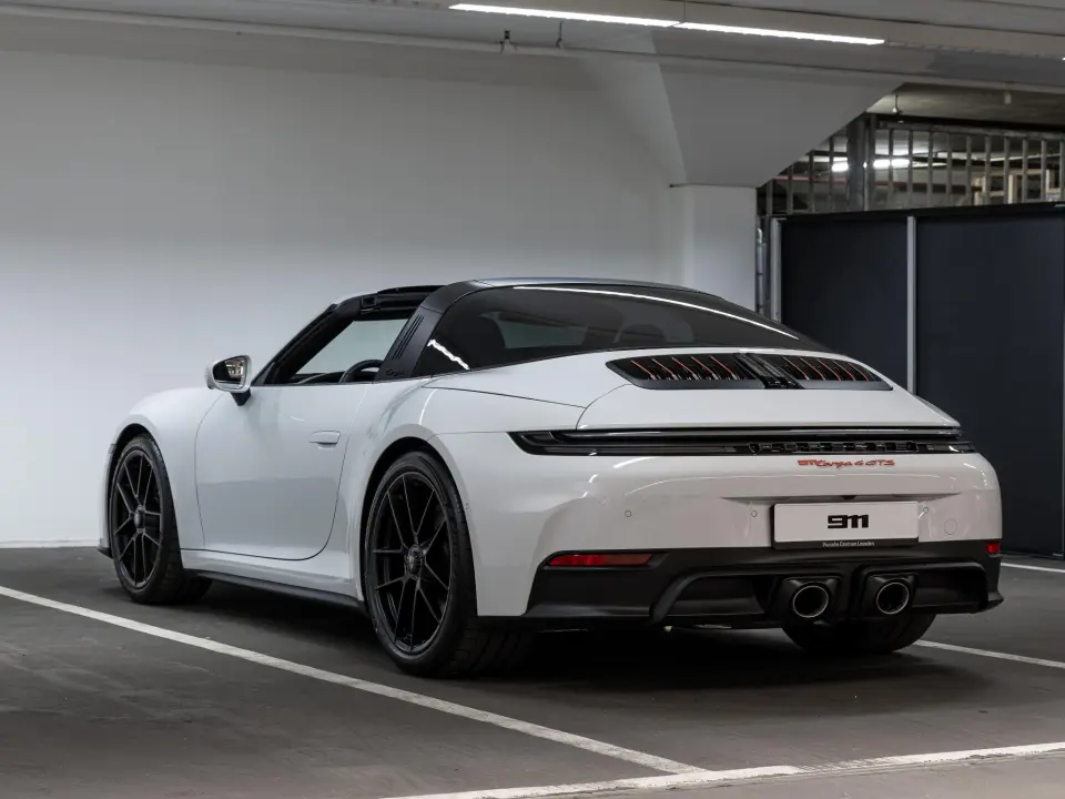 Porsche 911 3.6 T-Hybrid Targa 4 GTS