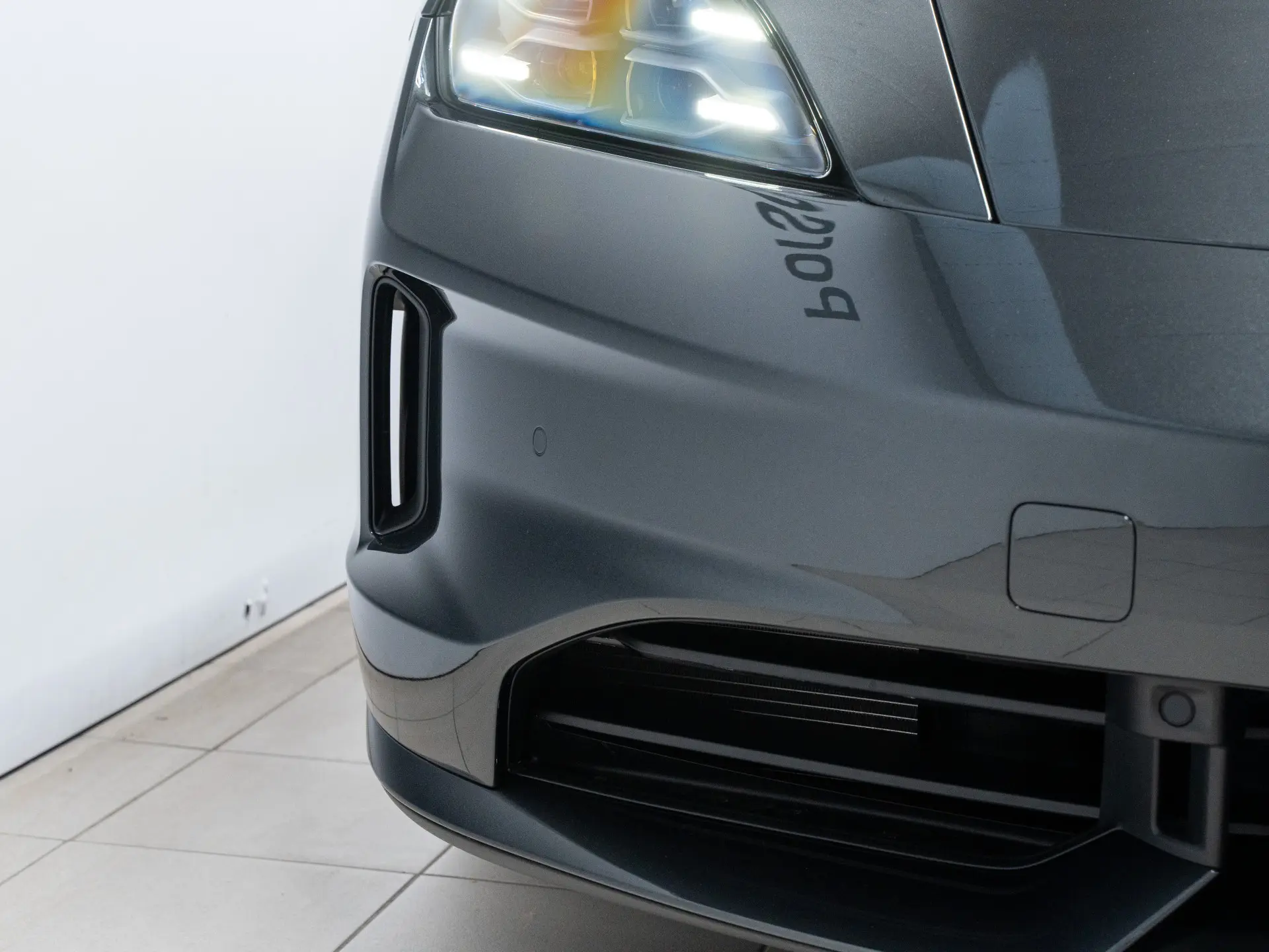 Taycan Black Edition