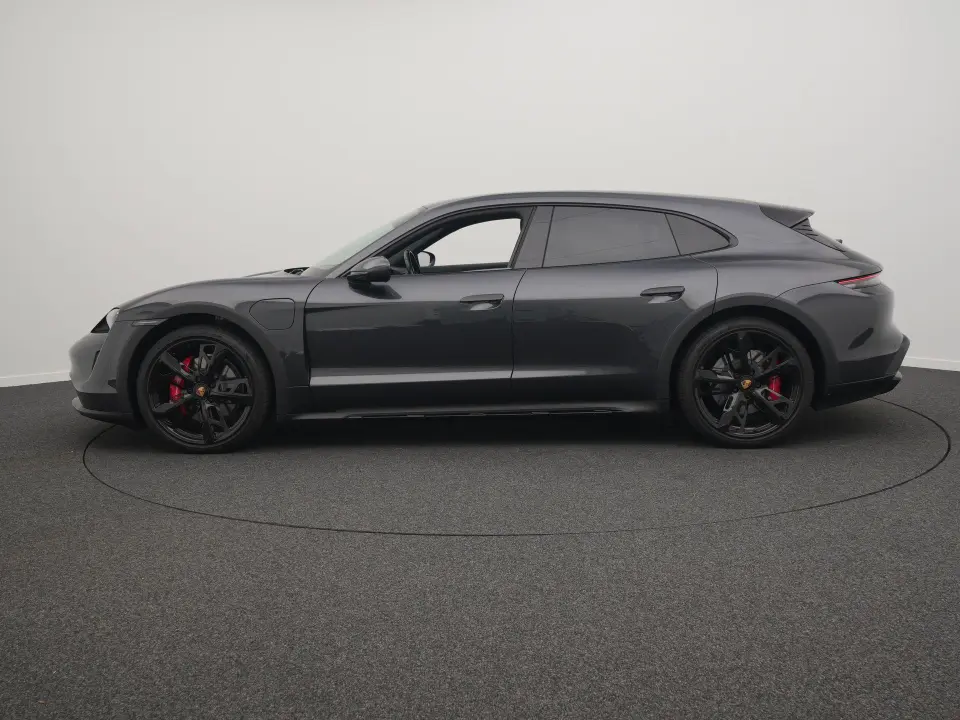 Porsche Taycan 4S Cross Turismo