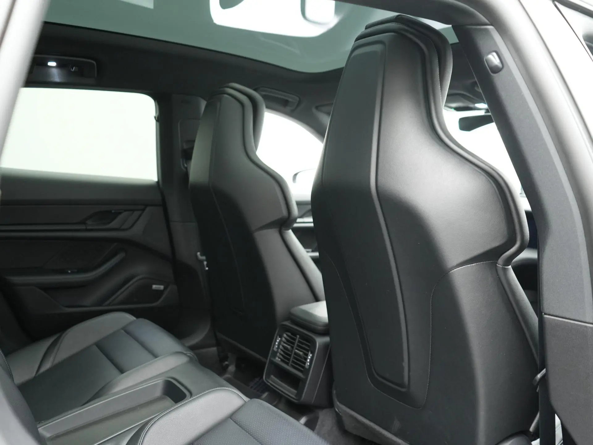 Taycan 4S Cross Turismo