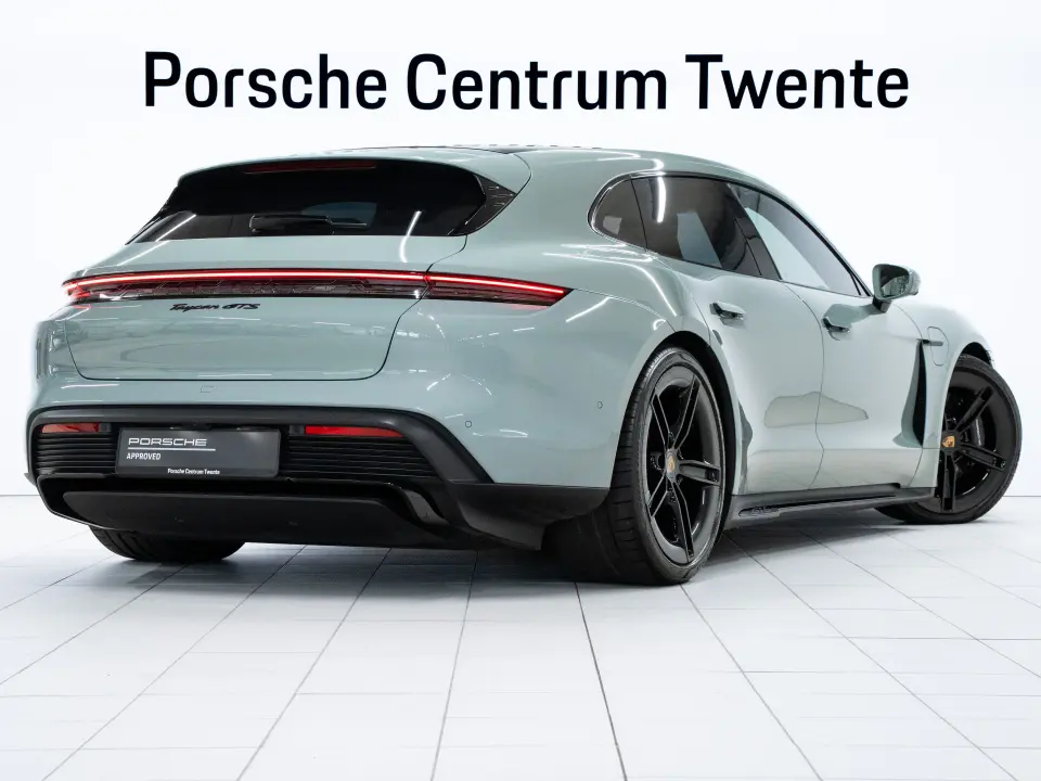 Porsche Taycan GTS Sport Turismo
