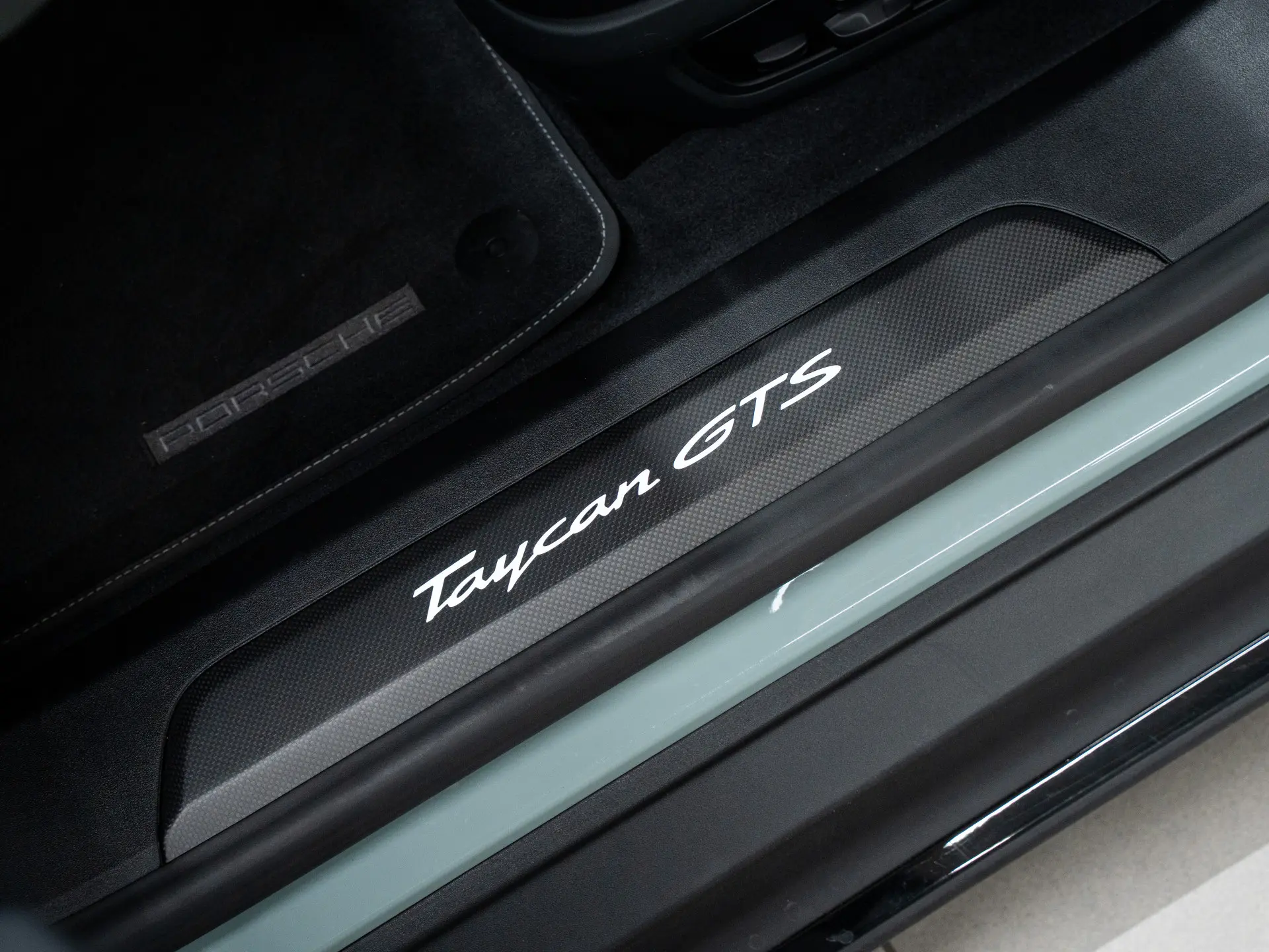 Taycan GTS Sport Turismo