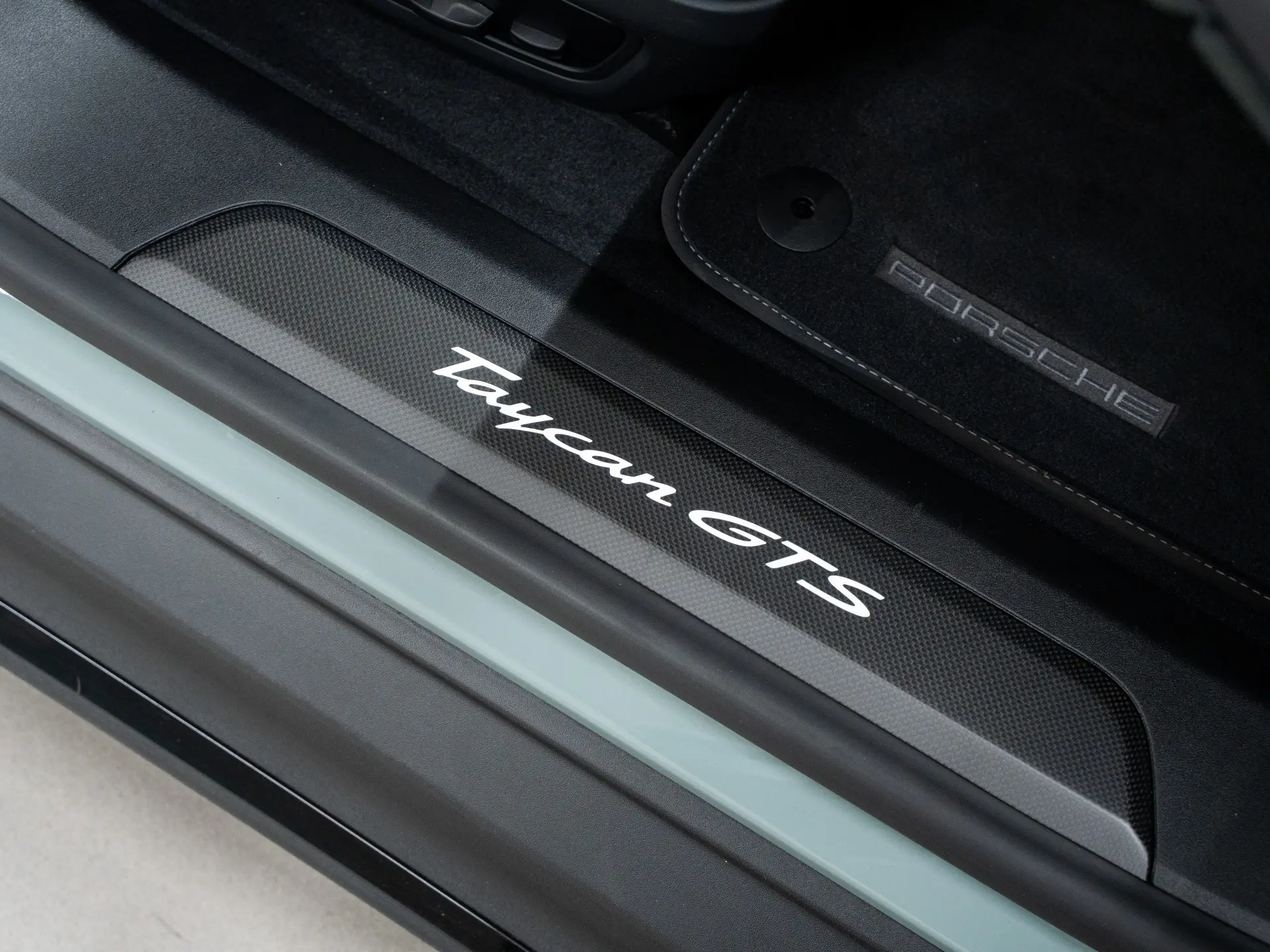 Taycan GTS Sport Turismo