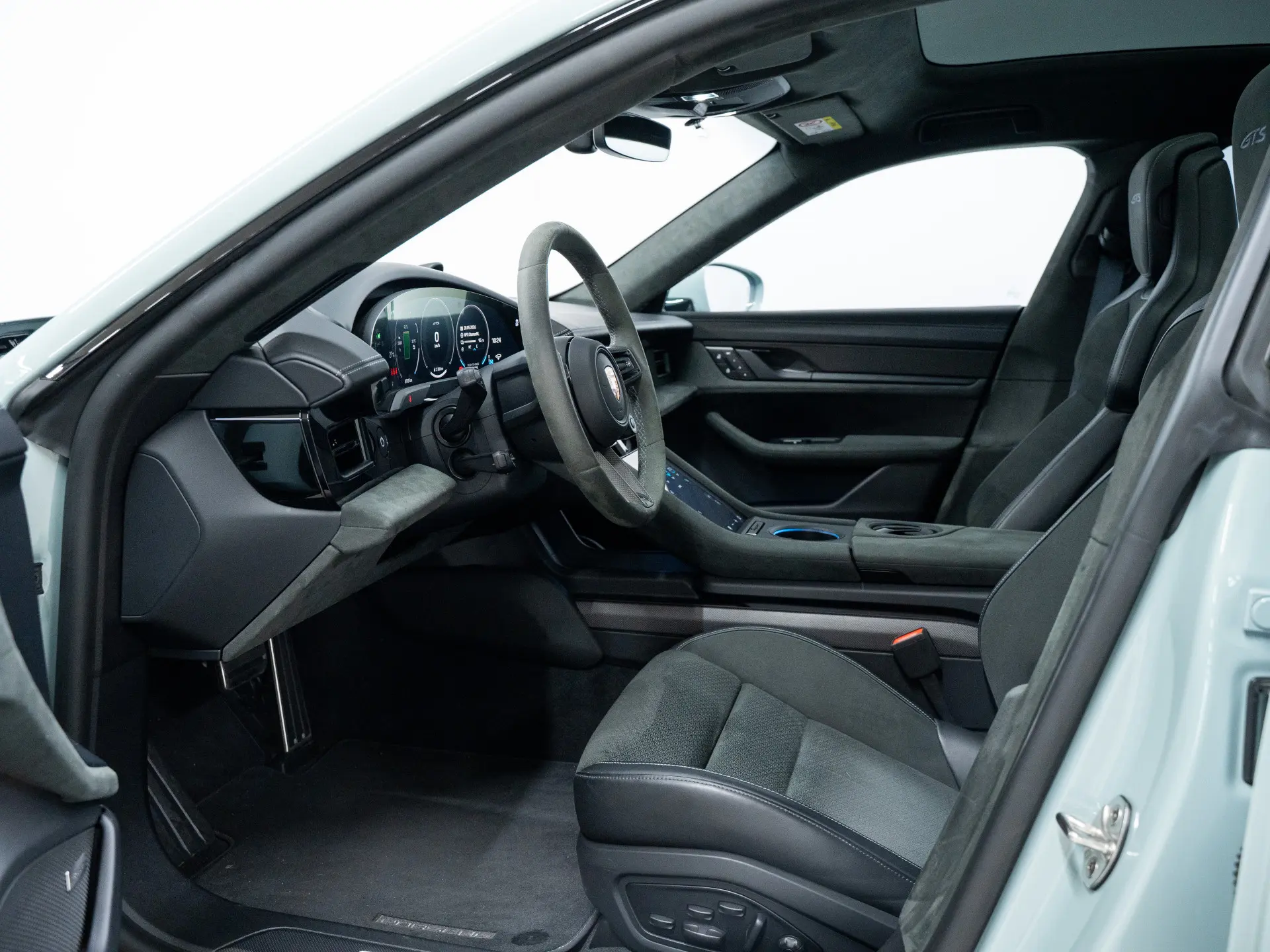 Taycan GTS Sport Turismo