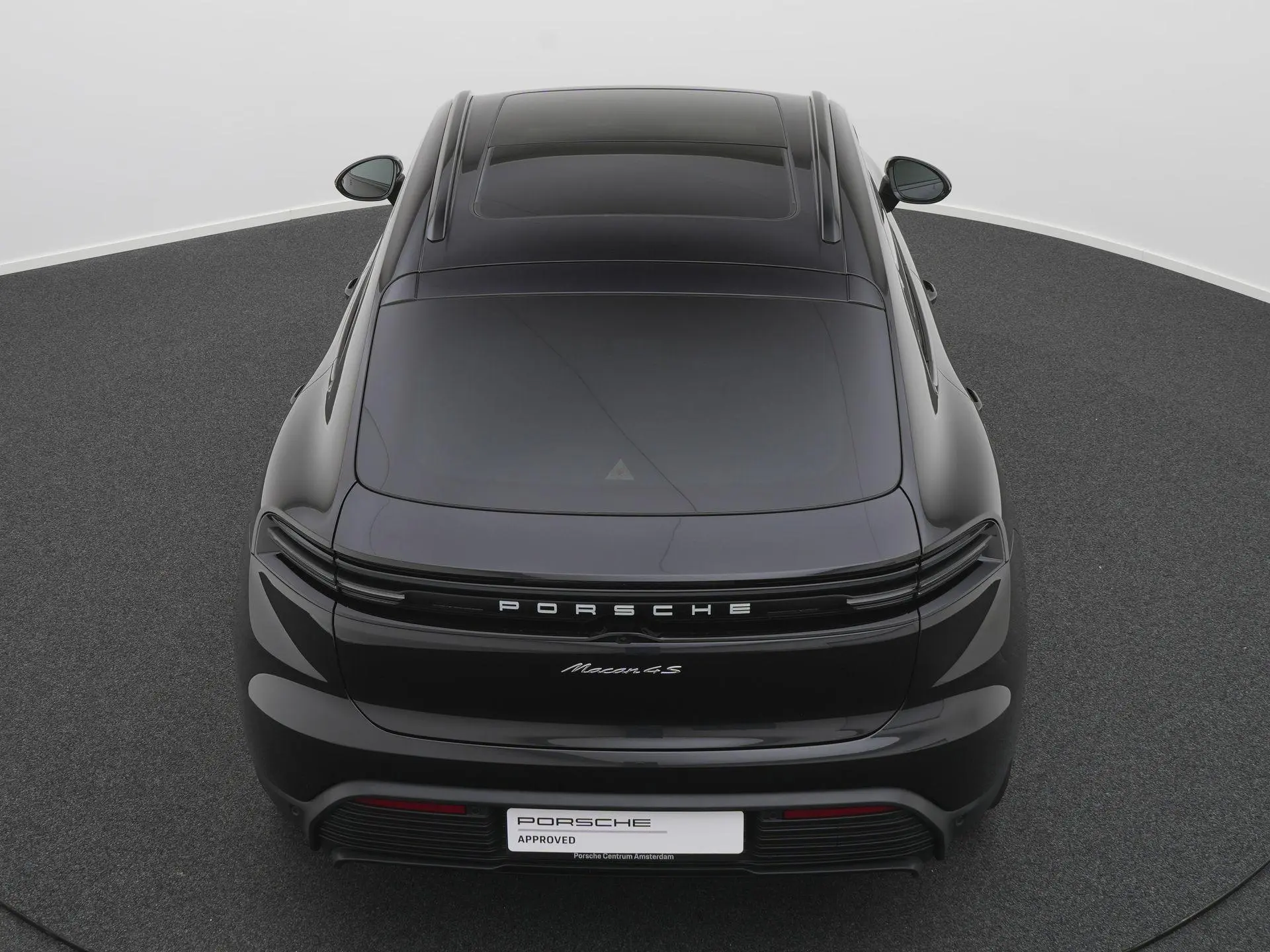 Macan 4 S