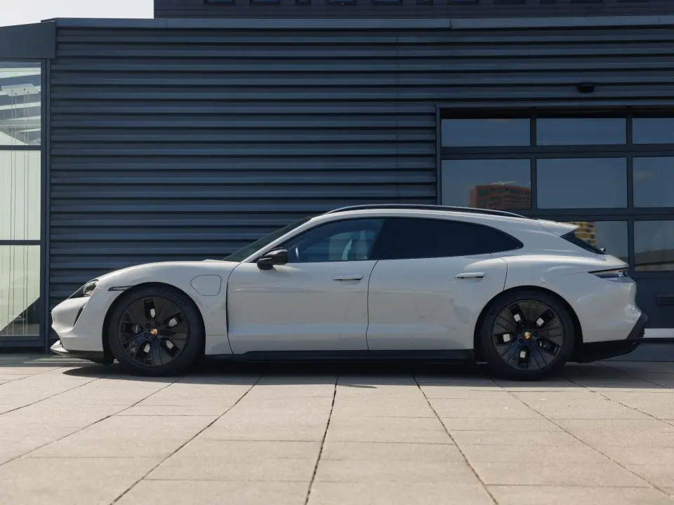 Porsche Taycan Sport Turismo 