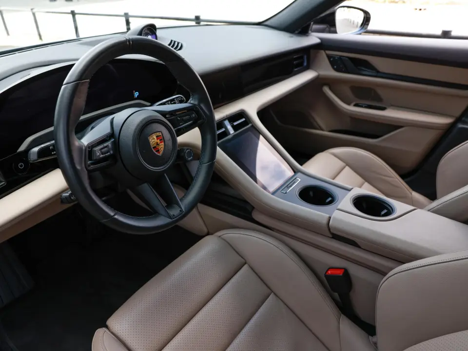 Taycan Sport Turismo 
