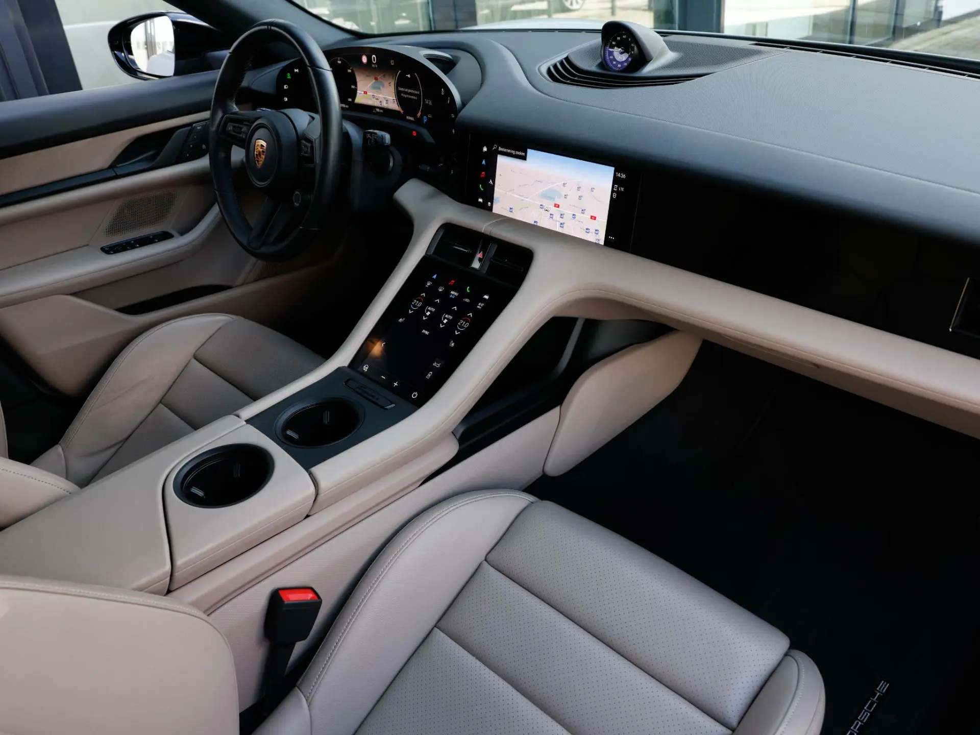 Taycan Sport Turismo 