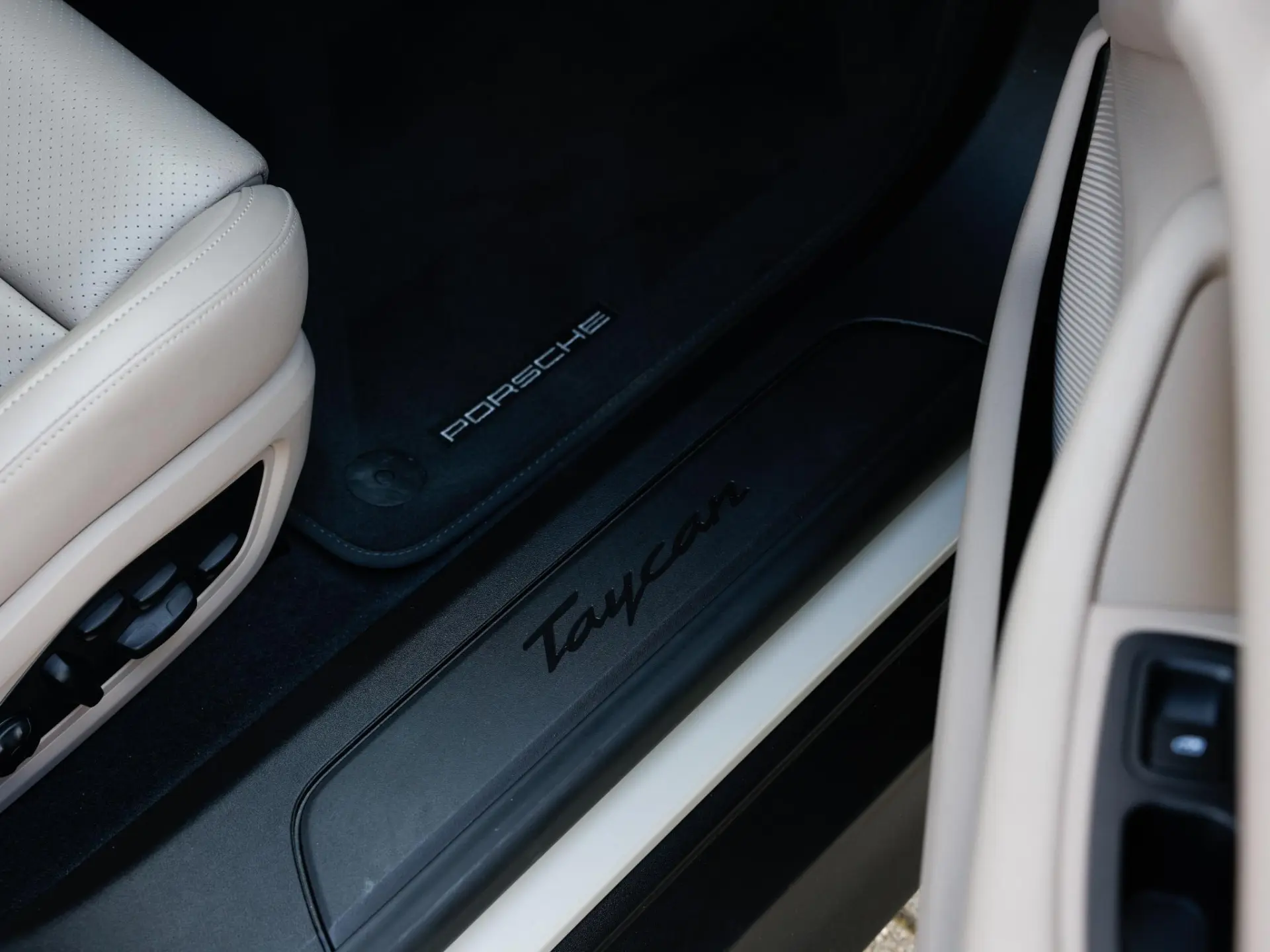 Taycan Sport Turismo 