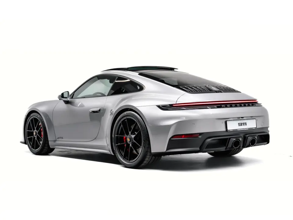 Porsche 911 Carrera 4 GTS