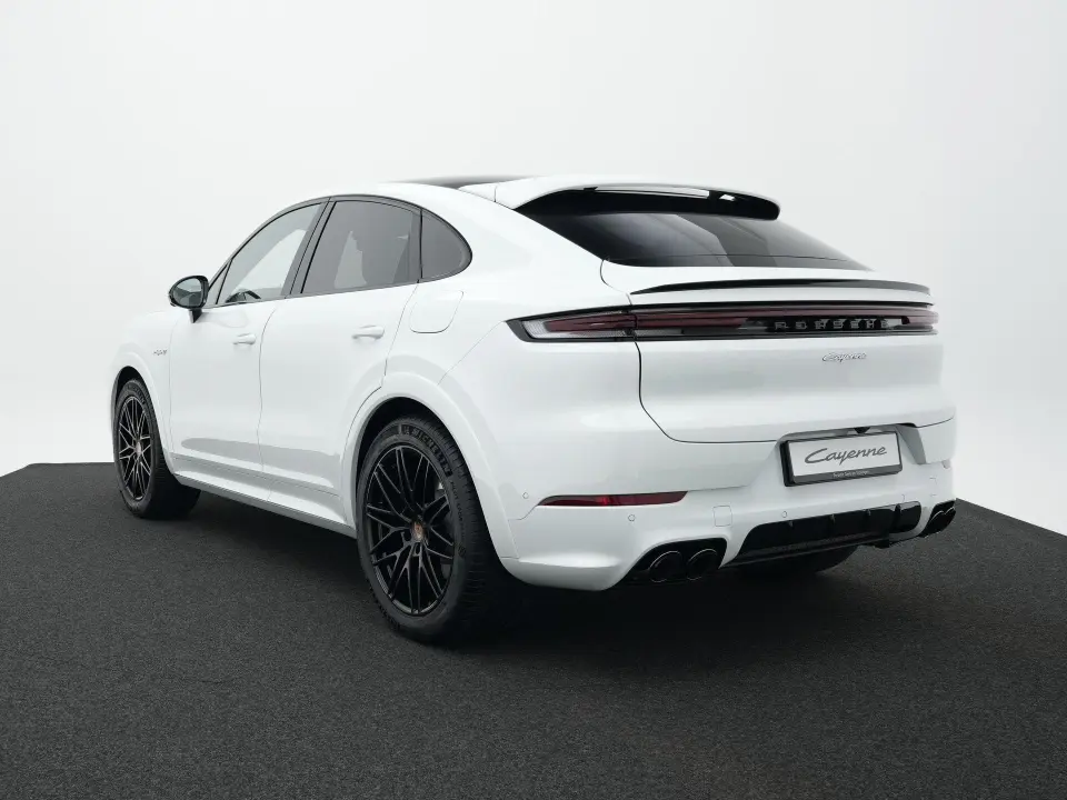 Porsche Cayenne E-Hybrid Coupé Black Edition