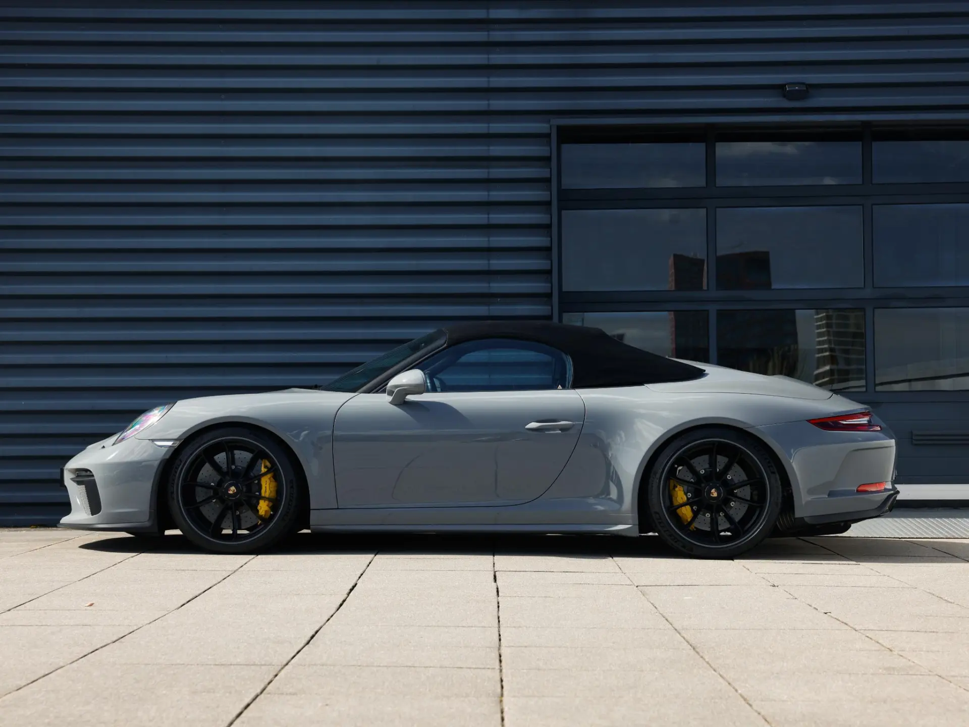 911 Speedster