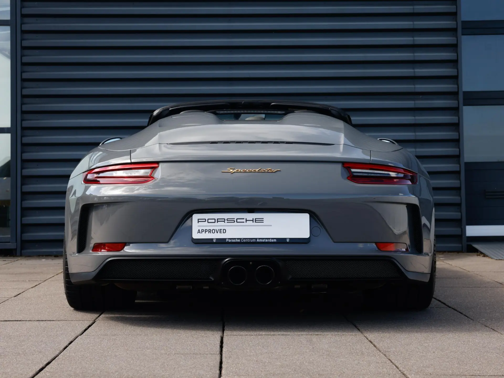 911 Speedster