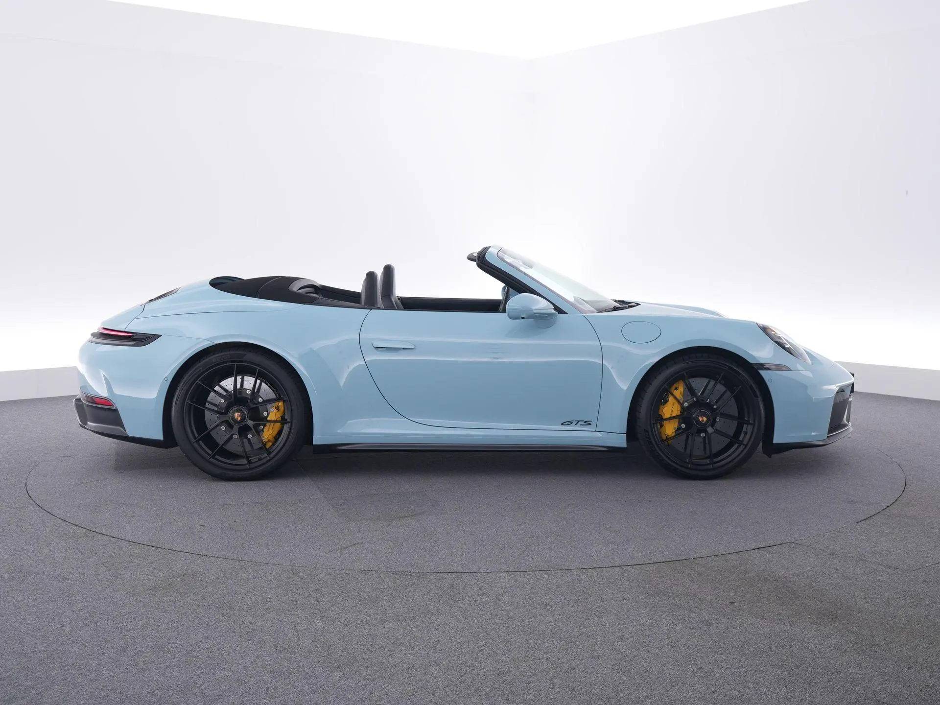 911 Cabrio 3.6 T-Hybrid Carrera 4 GTS