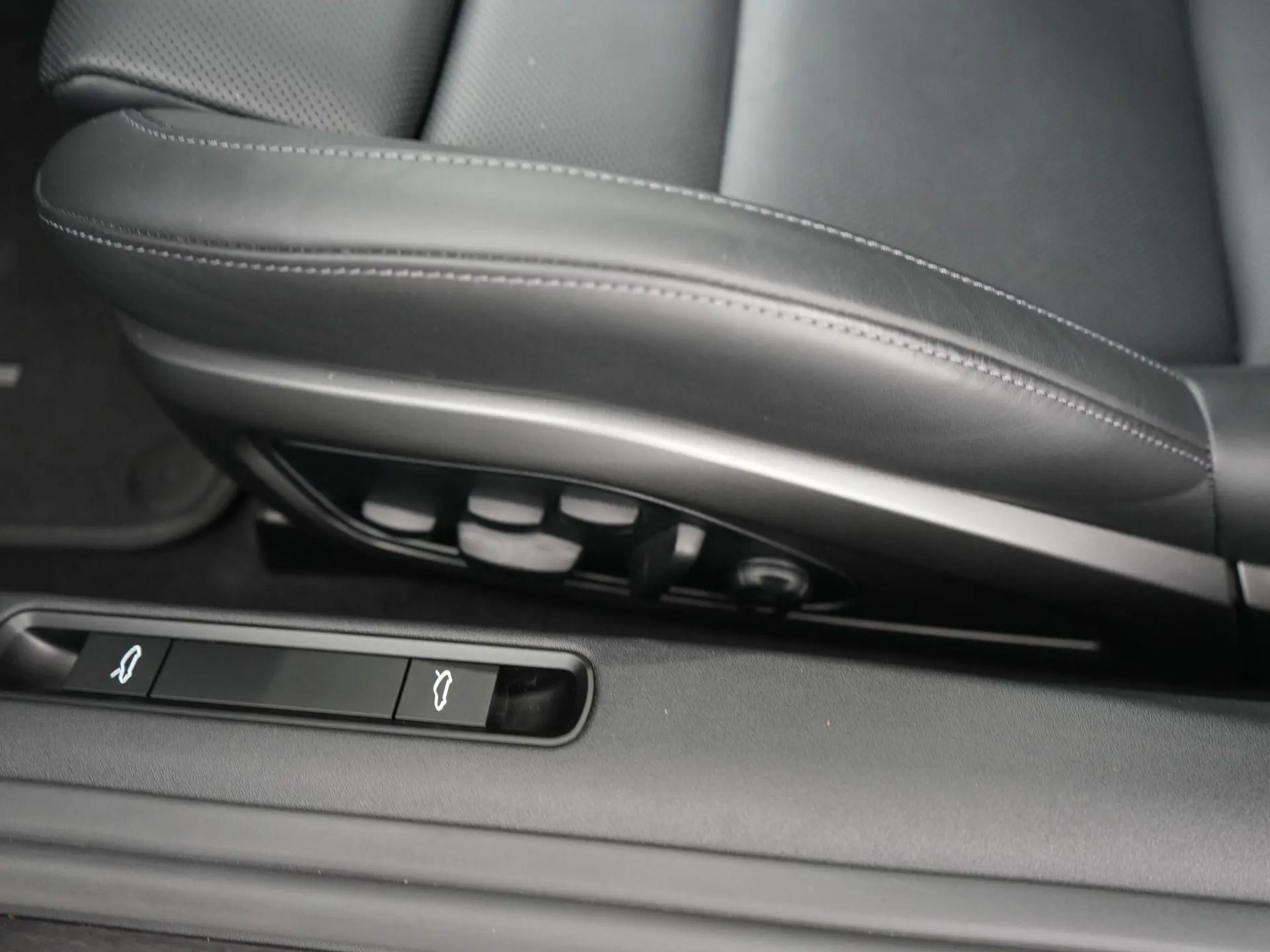 911 Cabrio 3.6 T-Hybrid Carrera 4 GTS