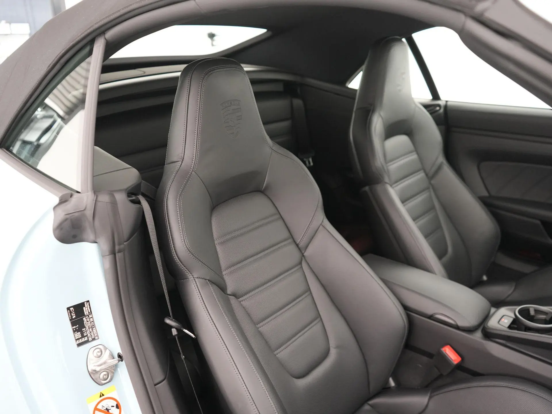 911 Cabrio 3.6 T-Hybrid Carrera 4 GTS