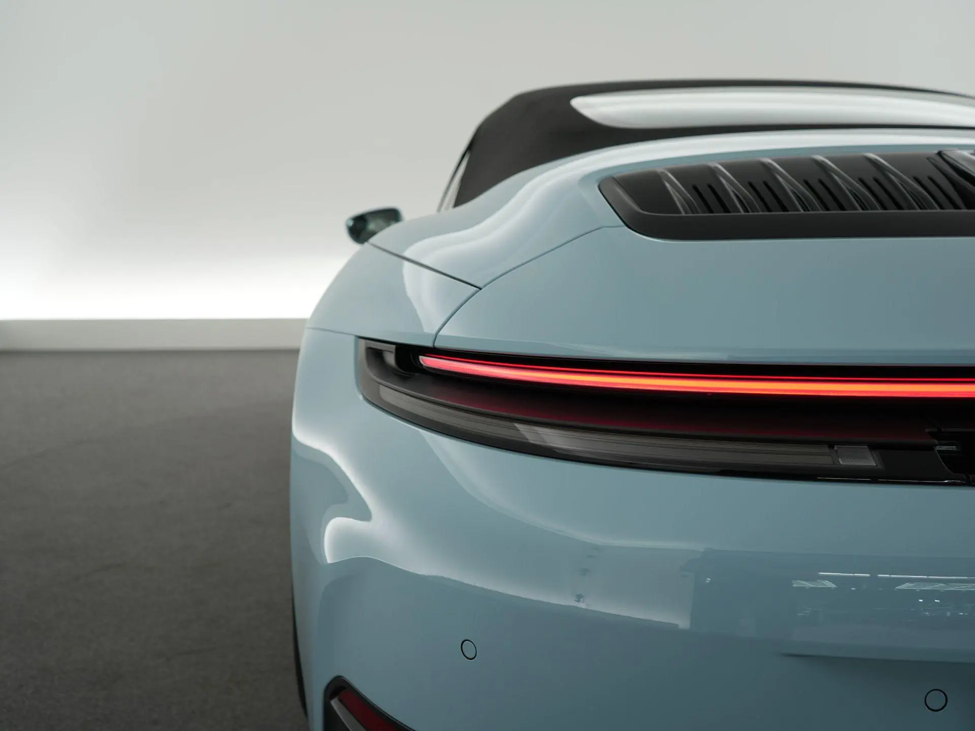 911 Cabrio 3.6 T-Hybrid Carrera 4 GTS