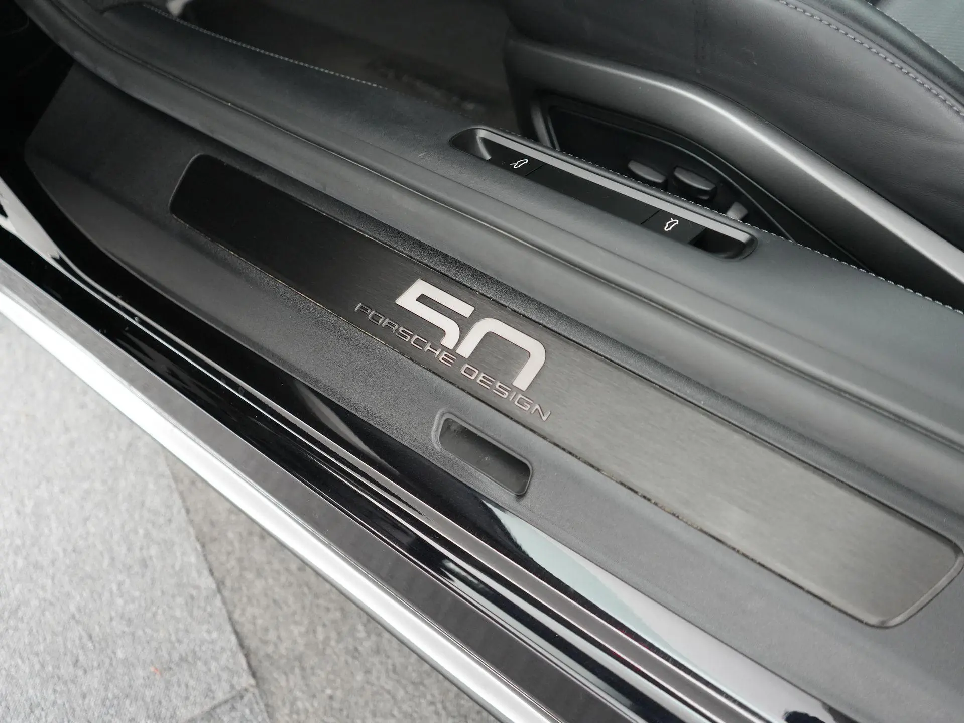 911 3.0 4 GTS Edition 50 Years Porsche Design