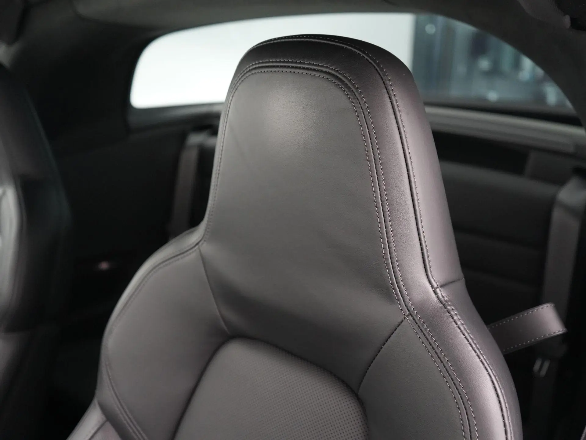 911 3.0 4 GTS Edition 50 Years Porsche Design