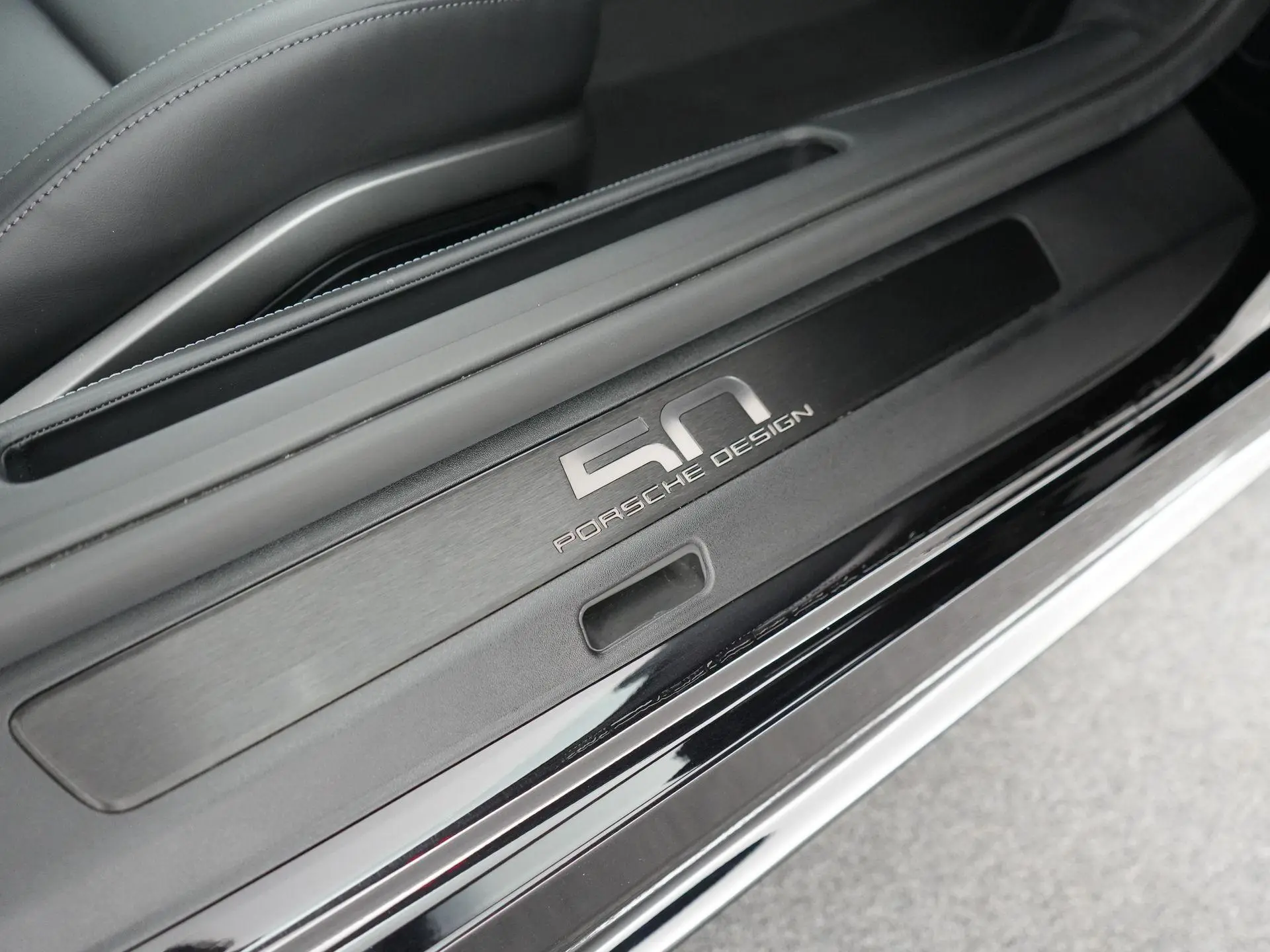 911 3.0 4 GTS Edition 50 Years Porsche Design