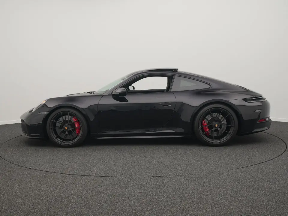 Porsche 911 Carrera 4 GTS