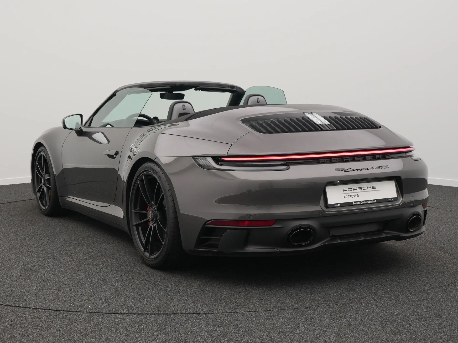 911 Carrera 4 GTS Cabriolet