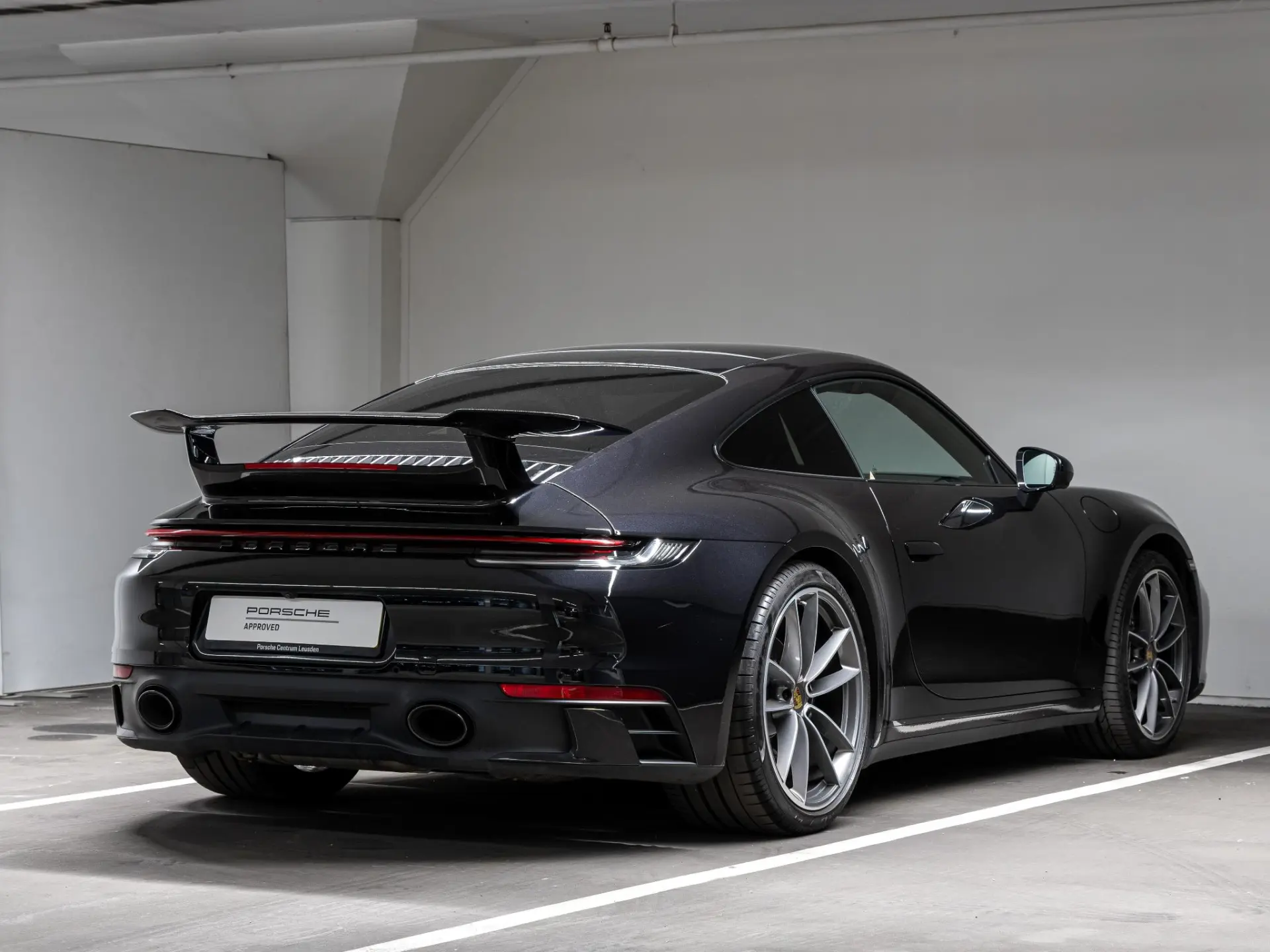 911 