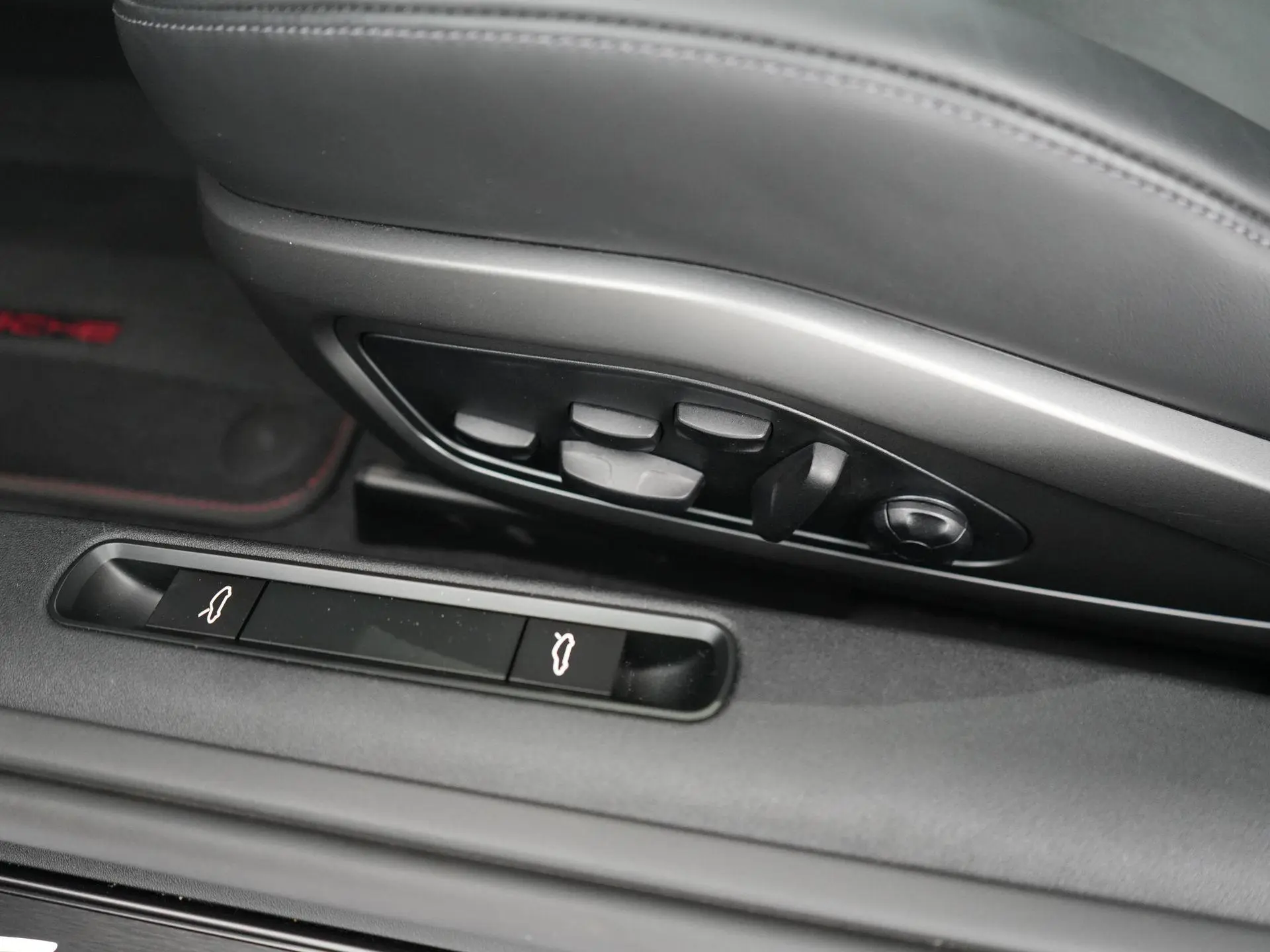 911 Cabrio 3.6 T-Hybrid Carrera 4 GTS