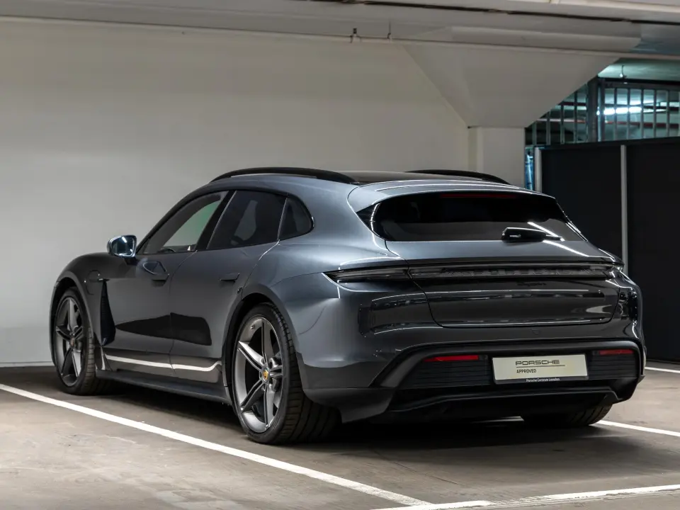 Porsche Taycan Sport Turismo 