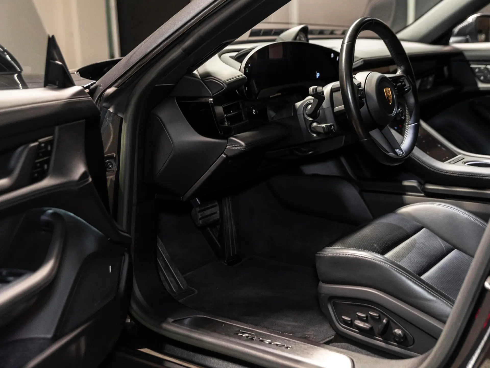 Taycan Sport Turismo 
