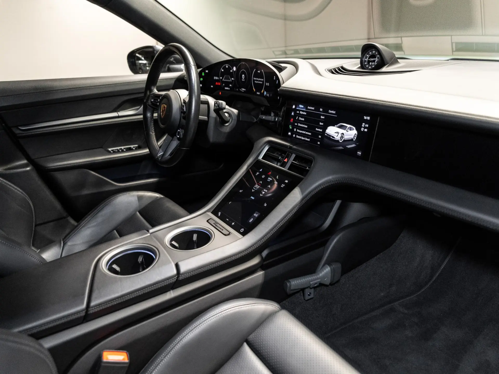 Taycan Sport Turismo 