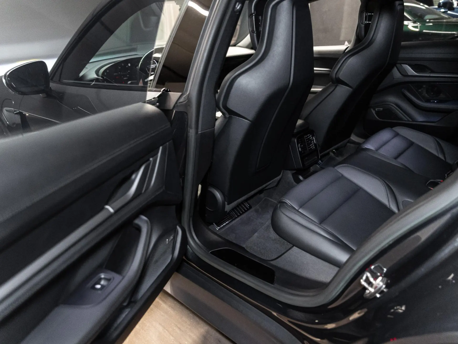 Taycan Sport Turismo 