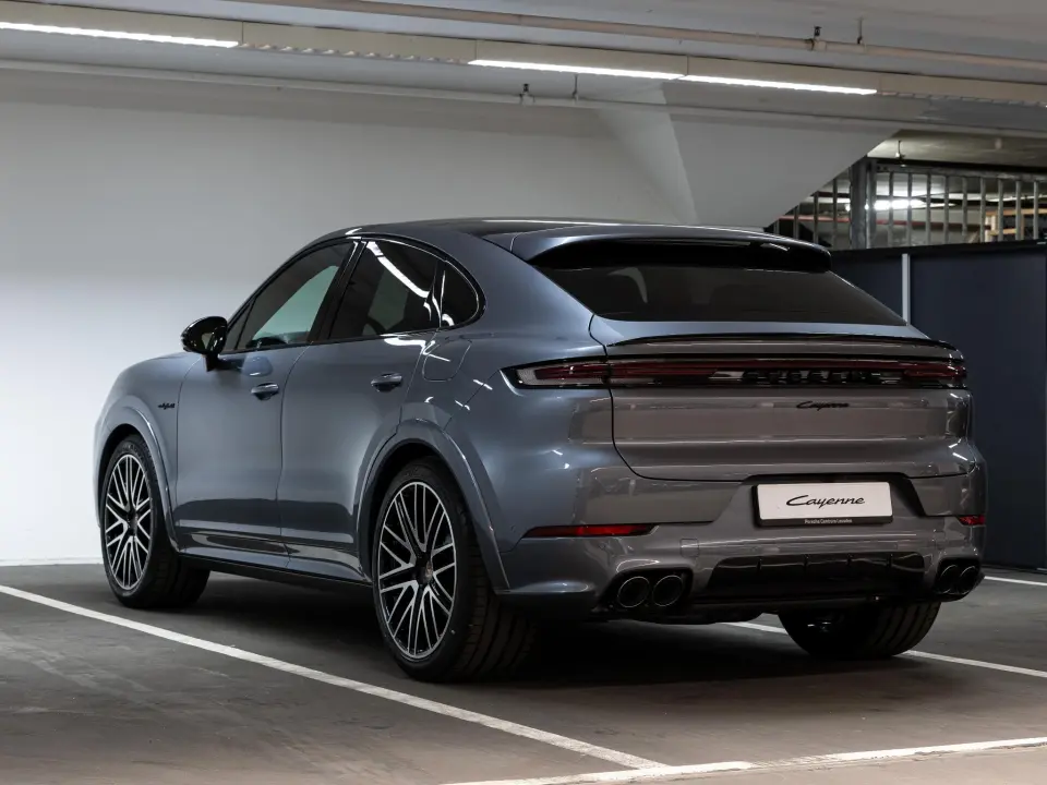Porsche Cayenne Coupé 3.0 E-Hybrid Black Edition